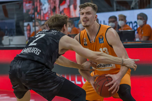 后场贡献引 后场贡献引