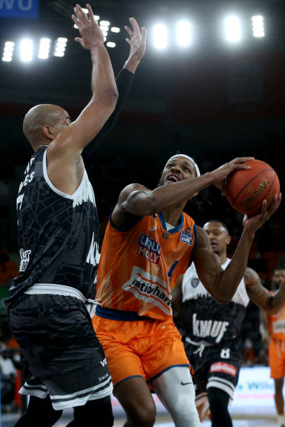 来赛场上的 来赛场上的